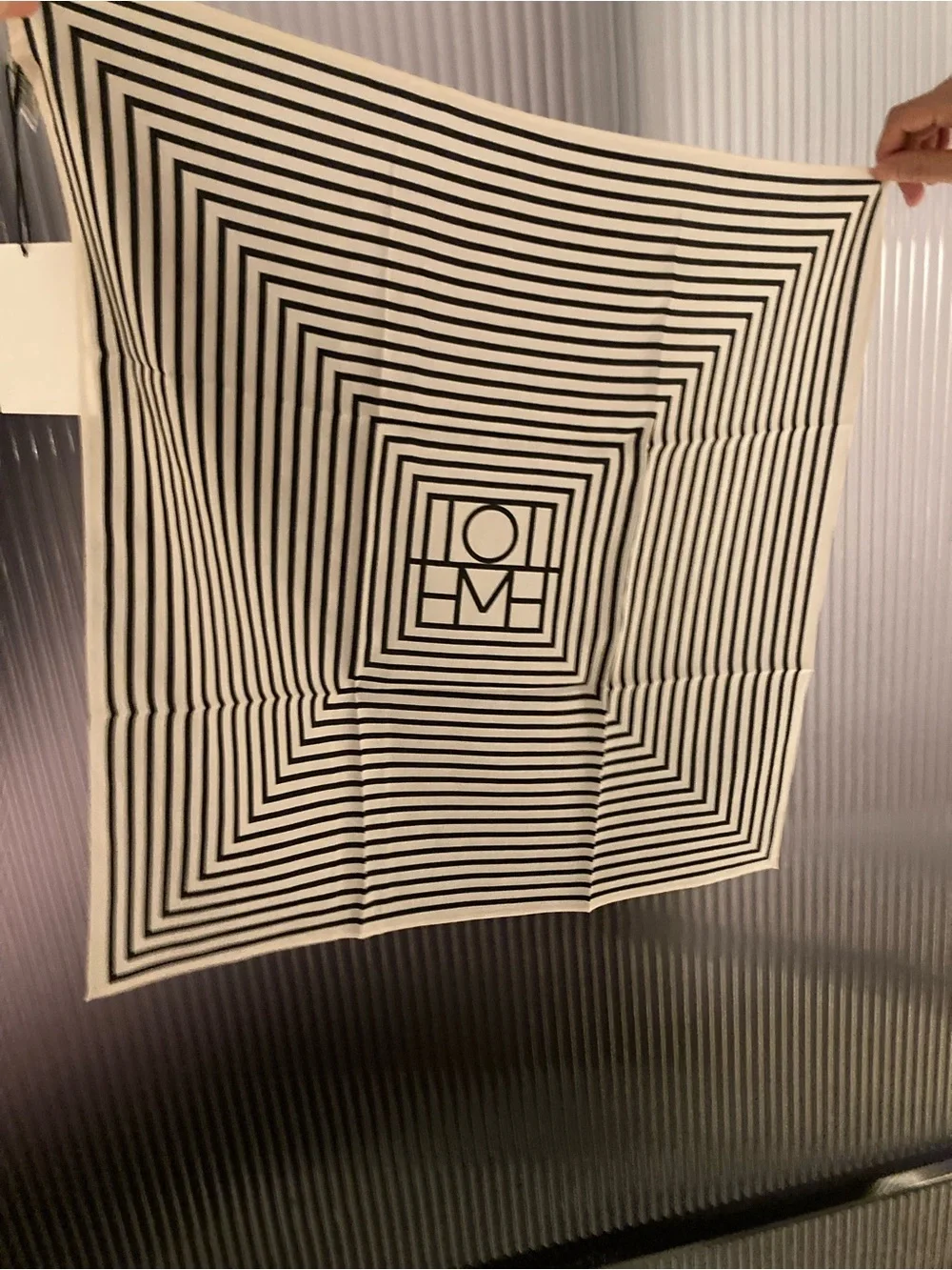 Toteme Black and White Geometric Logo Silk Scarf - Picture 3 of 6